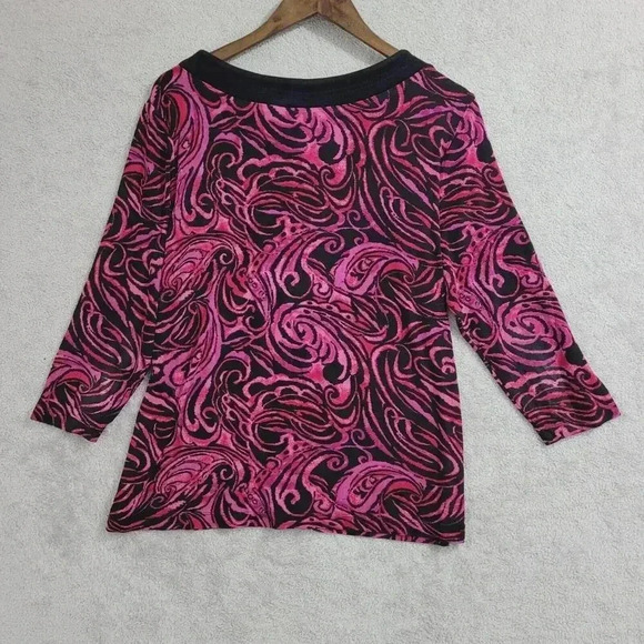 Chico's Travelers  Wome's 2 Pink & Black Swirl Print 3/4 Sleeve Top  30CT - Picture 2 of 5